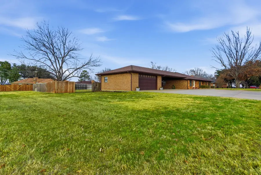 111 Mustang, Graham, TX 76450 - #2