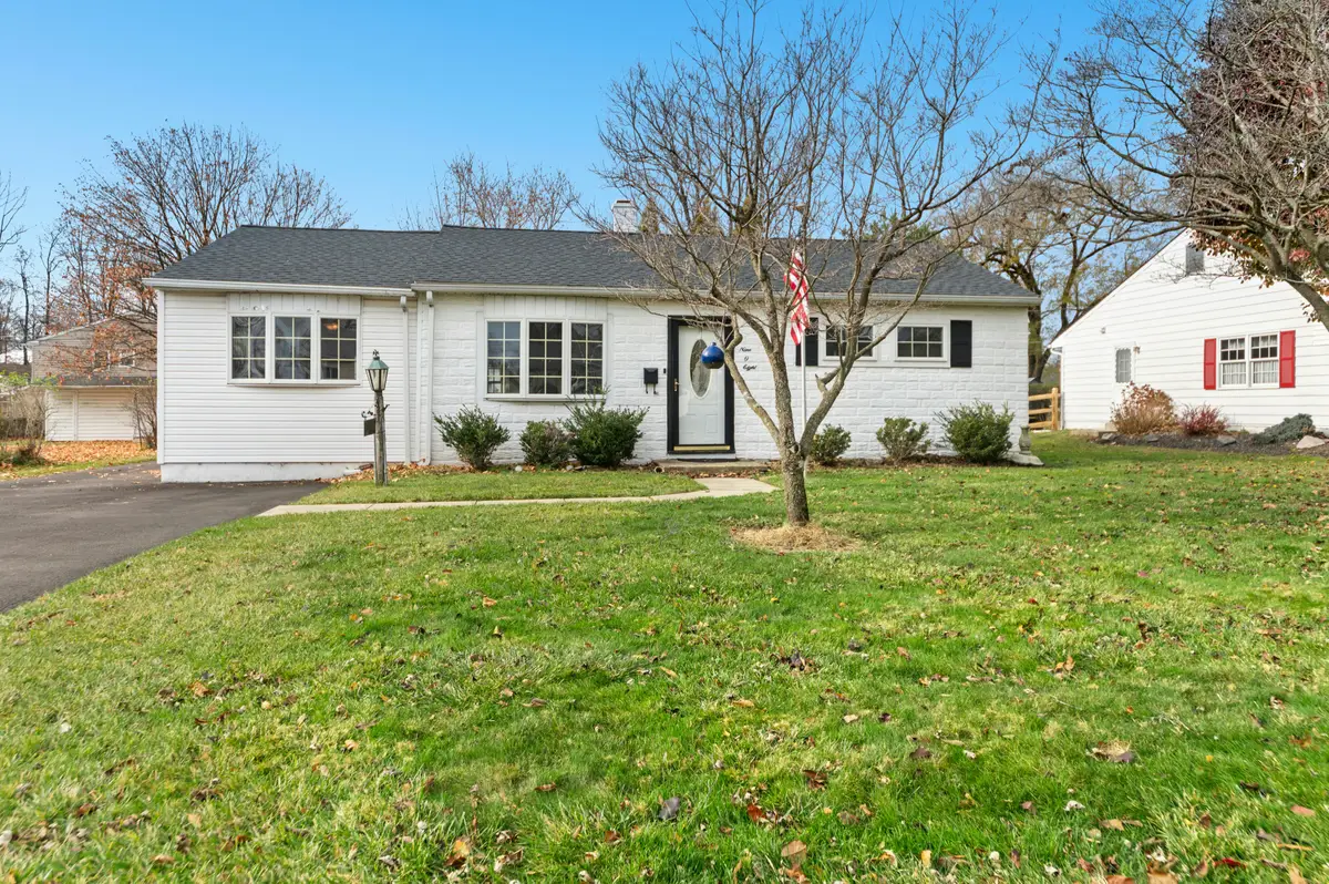 908 Circle Dr, Southampton, PA 18966 - Image #1