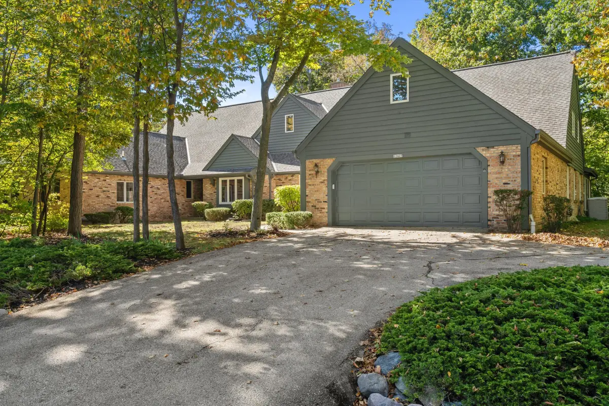 12427 N Golf Dr, Mequon, WI 53092 - #1