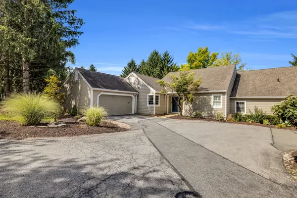 2014 Meadow Gln, WYOMISSING, PA 19610