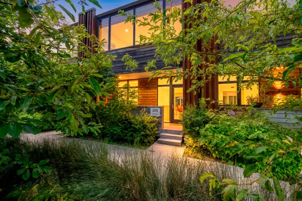 368 Wills Lane Nw, Bainbridge Island, WA 98110