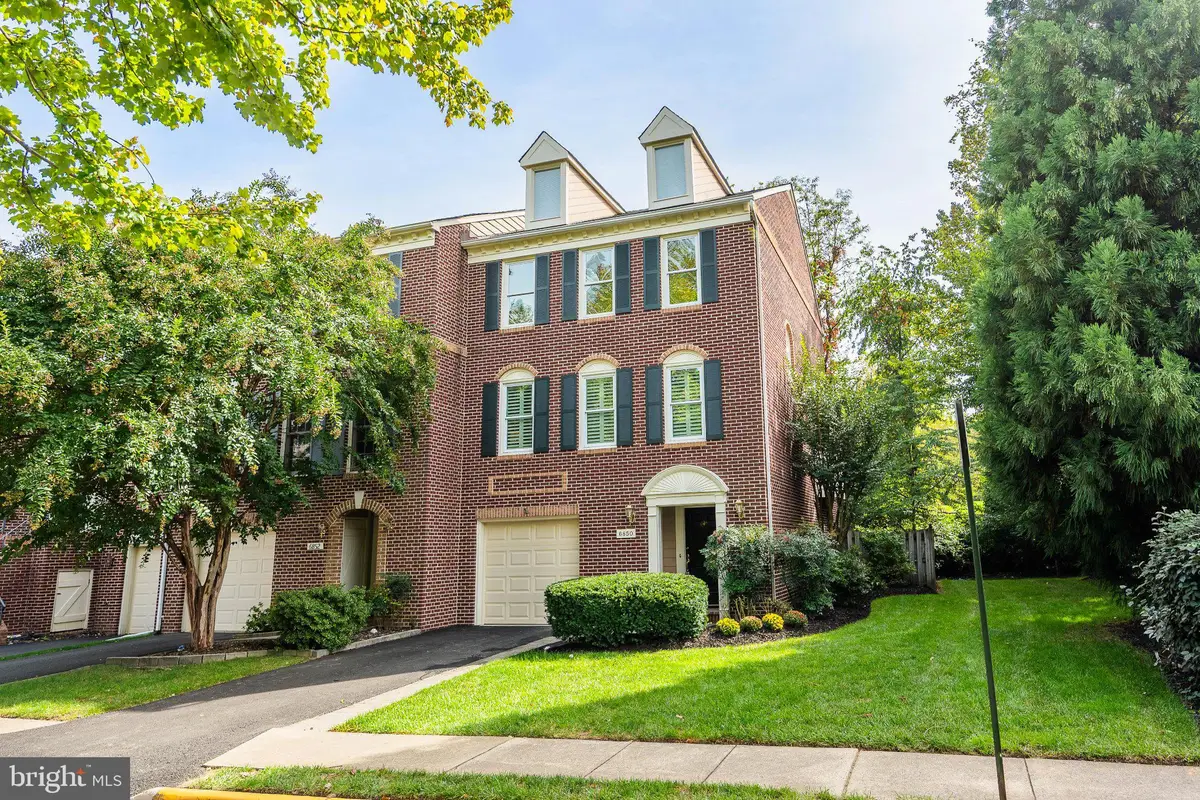 6850 Mclean Province Cir, Falls Church, VA 22043 - #1