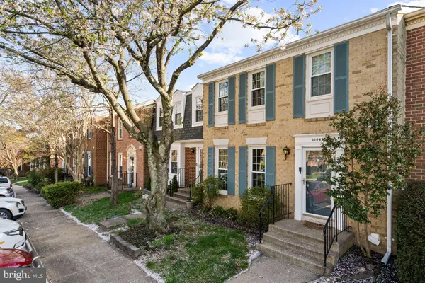 10447 Red Granite Ter, OAKTON, VA 22124