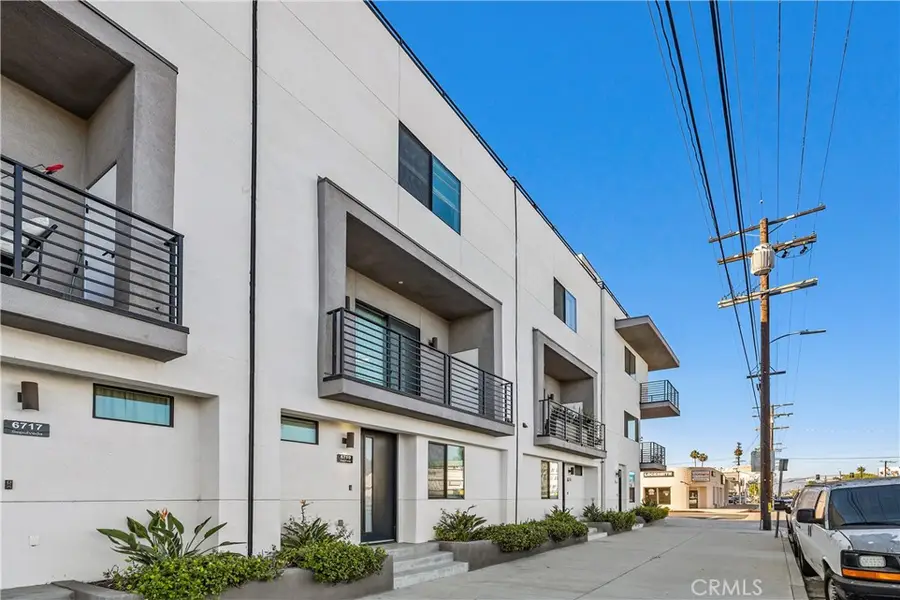 6719 Sepulveda Boulevard, Van Nuys, CA 91411 - Image #3