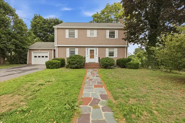106 Edge Hill Rd, Milton, MA 02186