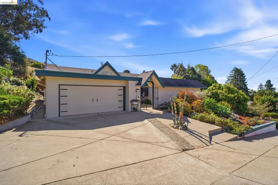 3421 Hackamore Dr, Hayward, CA 94541 - #2