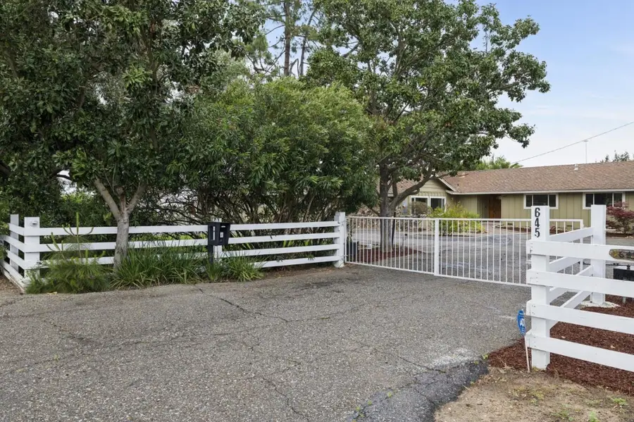 645 Hale Avenue, Morgan Hill, CA 95037 - #2
