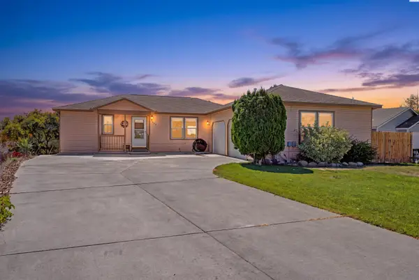 909 W Windrose Drive, Moses Lake, WA 98837