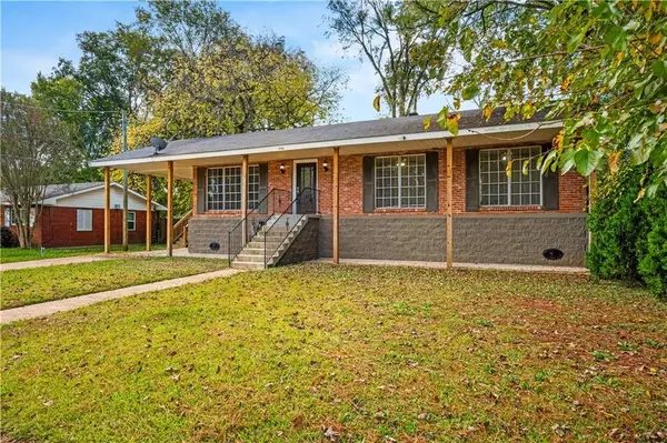 2004 Roanoke Street, Alexandria, LA 71301