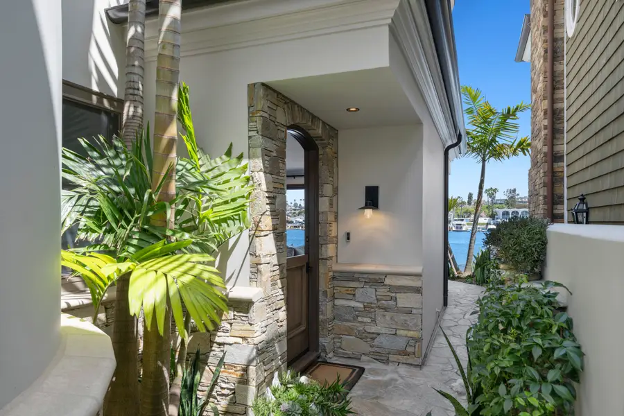 118 Via Lido Nord, Newport Beach, CA 92663 - #3