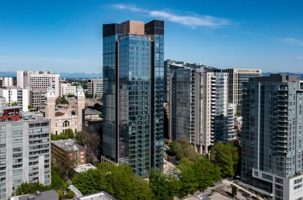 800 Columbia Street #1208, Seattle, WA 98104