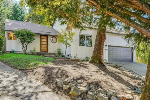 9820 SW 6th Ave, Portland, OR 97219