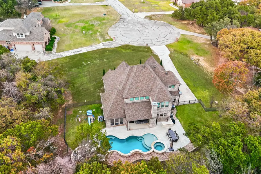 11236 Brady Oaks Court, Fort Worth, TX 76135 - Image #3