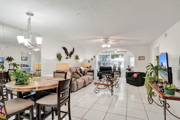 2651 Sunrise Lakes Drive E #104, Sunrise, FL 33322
