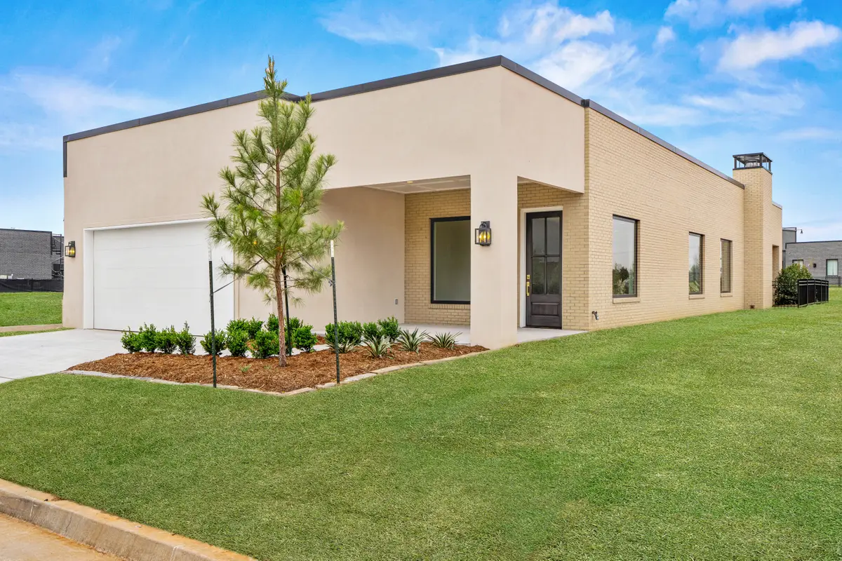 814 NW 72nd Street, Oklahoma City, OK 73116 - #1