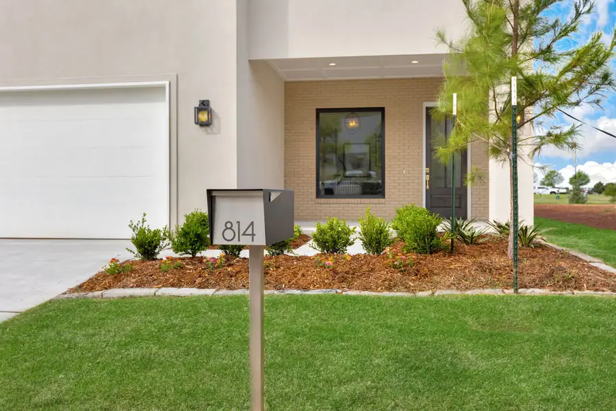 814 NW 72nd Street, Oklahoma City, OK 73116 - #2