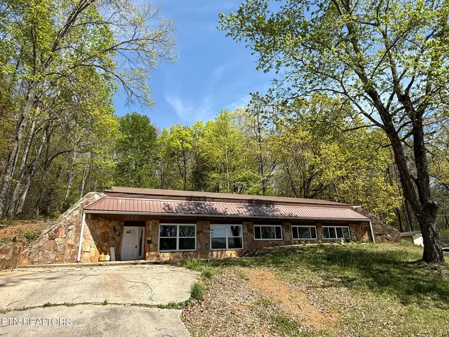 522 College Grove Road, Rockwood, TN 37854 - #2