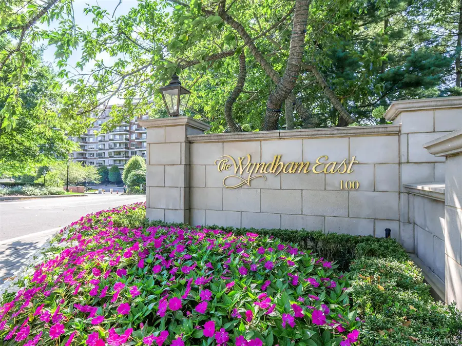 100 Hilton Avenue #607E, Garden City, NY 11530 - Image #2