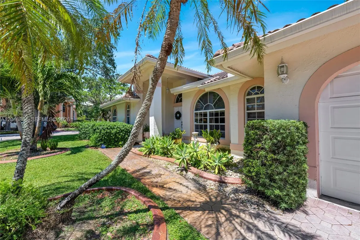 701 SW 93rd Ter, Pembroke Pines, FL 33025 - #1