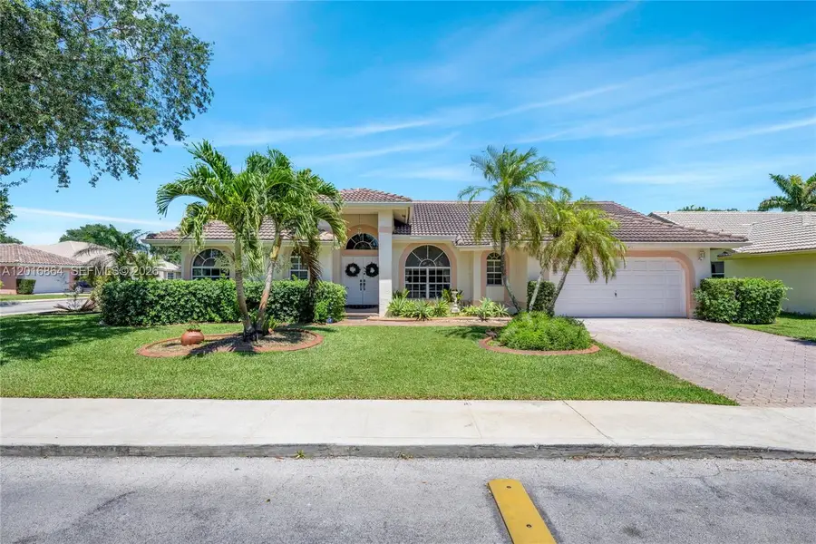 701 SW 93rd Ter, Pembroke Pines, FL 33025 - #2