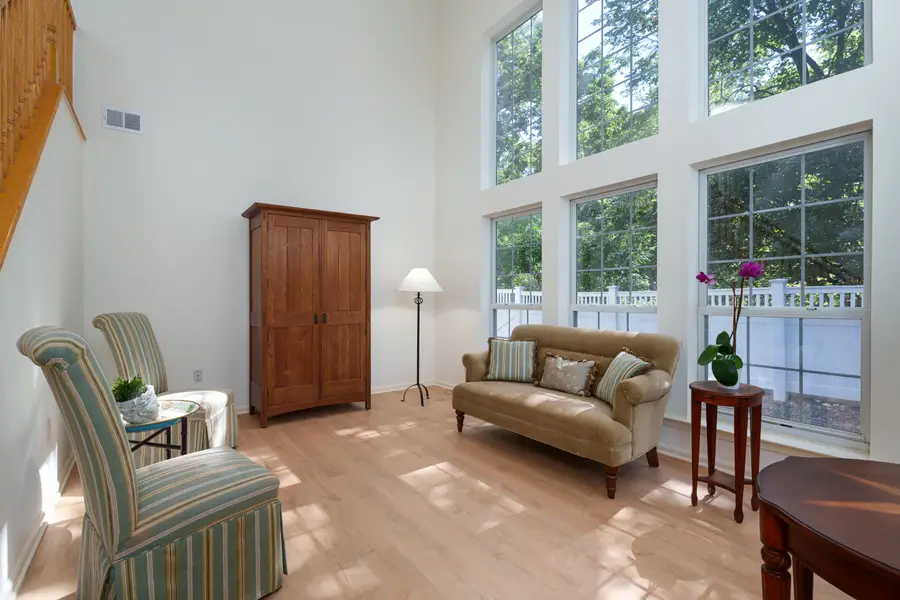 102 Treymore Ct, Pennington, NJ 08534 - #3
