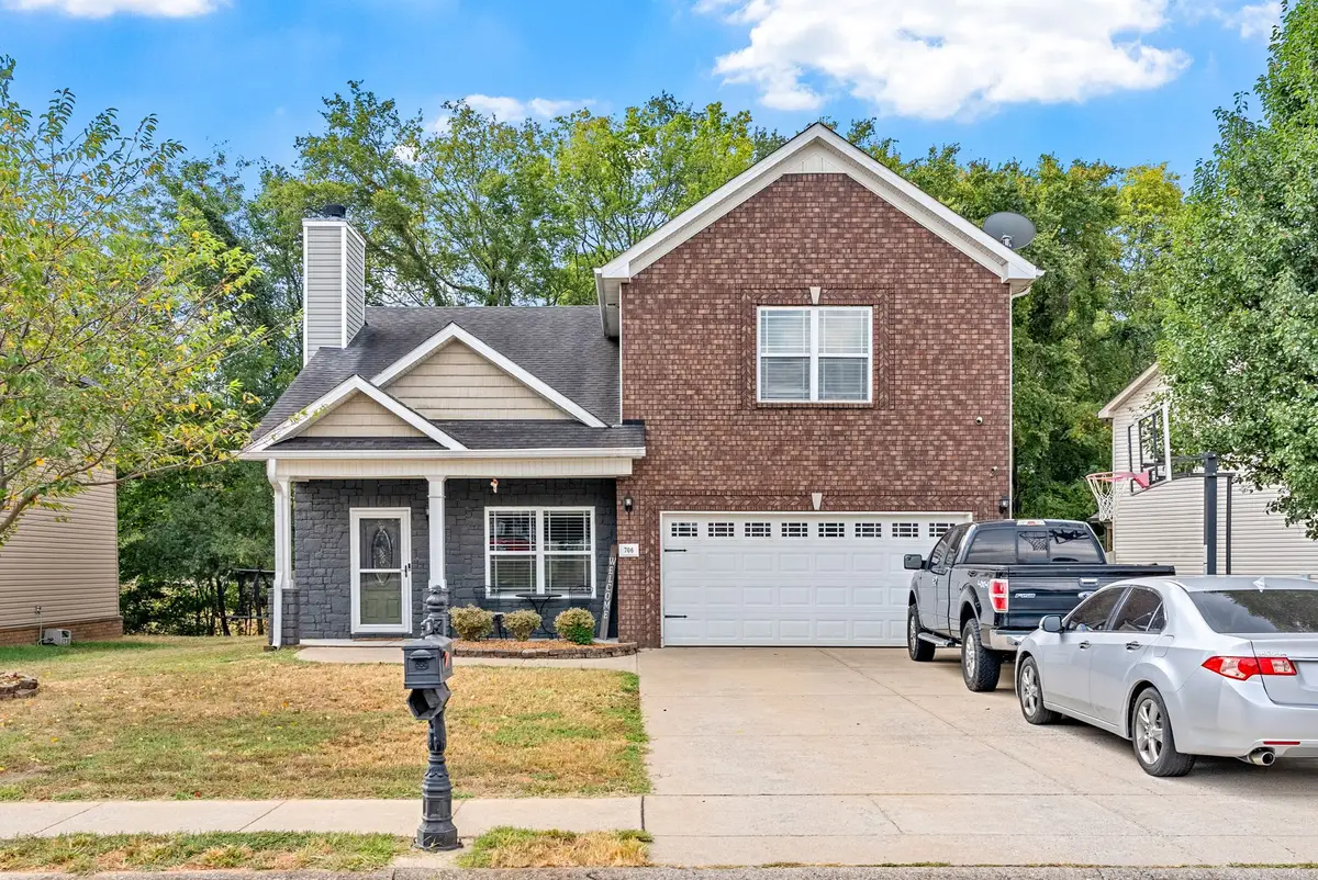 706 Cavalier Dr, Clarksville, TN 37040 - Image #1