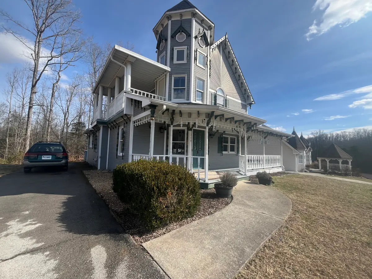 215 Cecil D Quillen Drive, Duffield, VA 24244 - #1