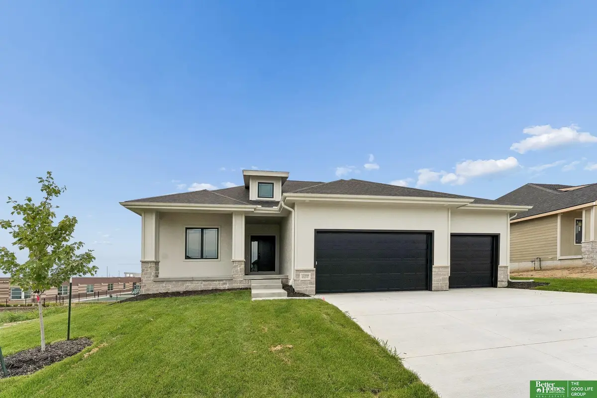 12359 Windsor Drive, Papillion, NE 68046 - #1