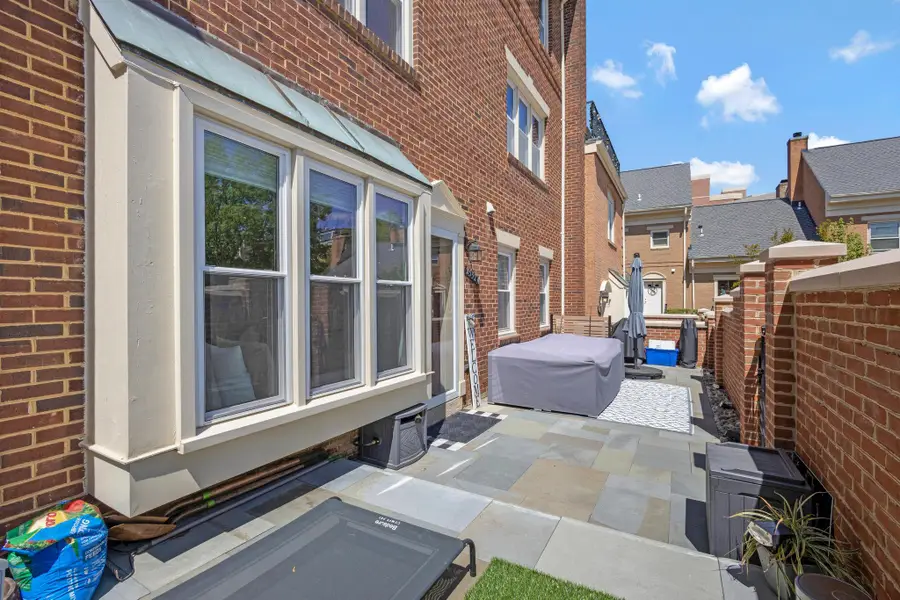 2532 Fairfax Dr, Arlington, VA 22201 - #3