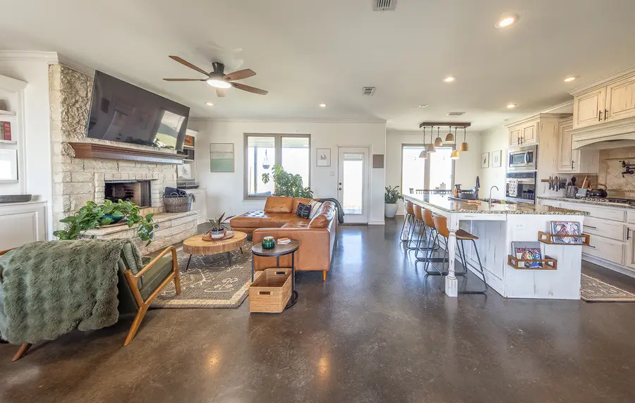7905 E County Road 5500, Idalou, TX 79329 - #2