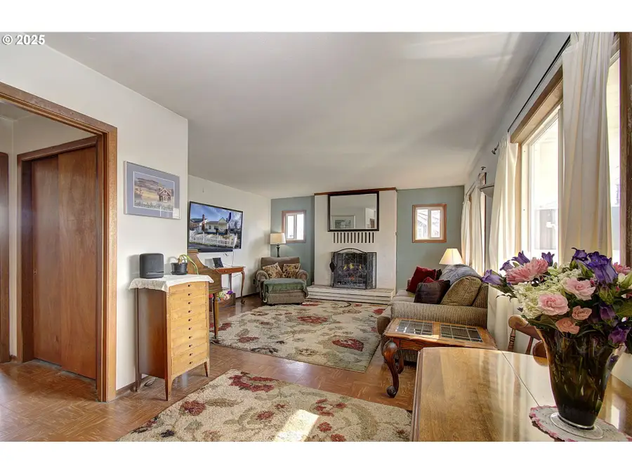 6108 SE Milwaukie Ave, Portland, OR 97202 - #2