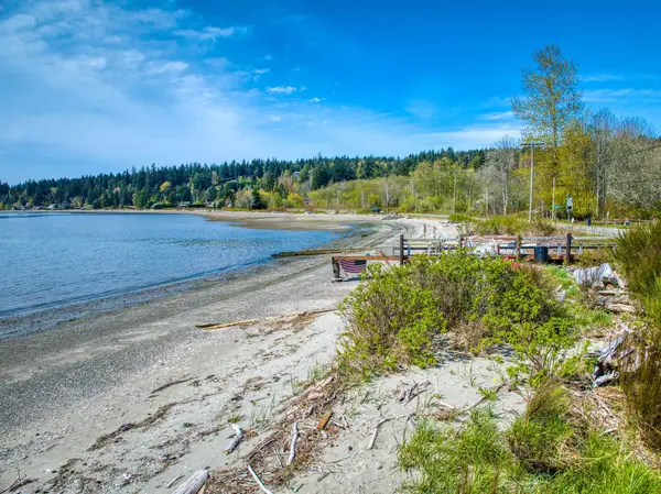 4552 Point White Drive Ne, Bainbridge Island, WA 98110