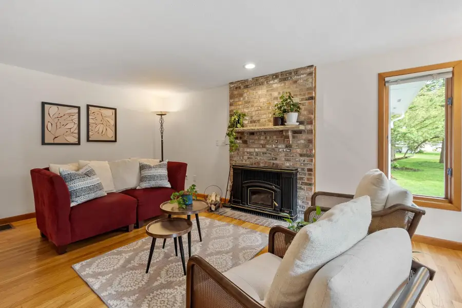 6 Baywoods Dr, Shirley, MA 01464 - #2