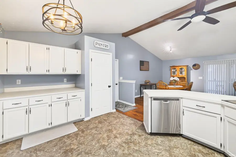 206 Woodcliff Way, Bedford, IN 47421 - #3