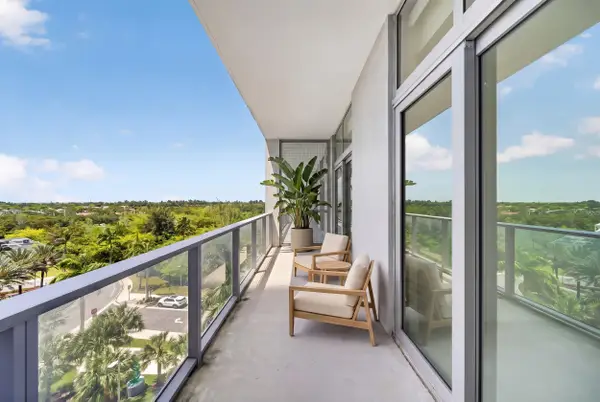 2000 Metropica Way #615, Sunrise, FL 33323