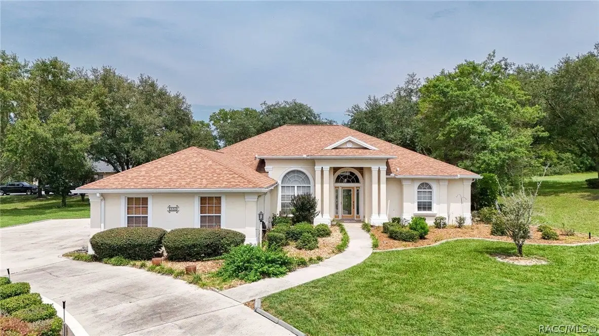 926 E Triple Crown Loop, Hernando, FL 34442 - #1