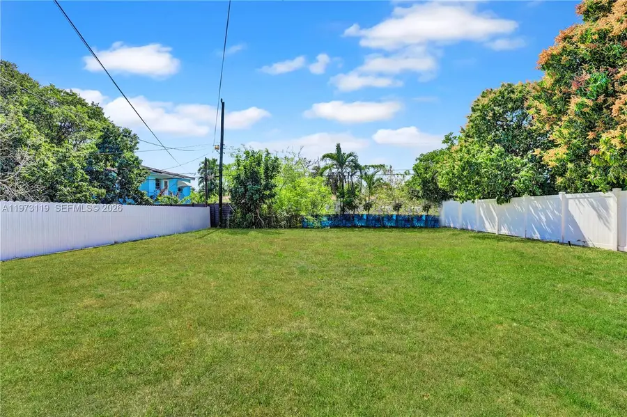 2462 Washington St, Hollywood, FL 33020 - #3