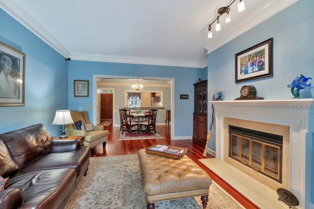 4105 Ashley Park Dr, Nashville, TN 37205 - #1