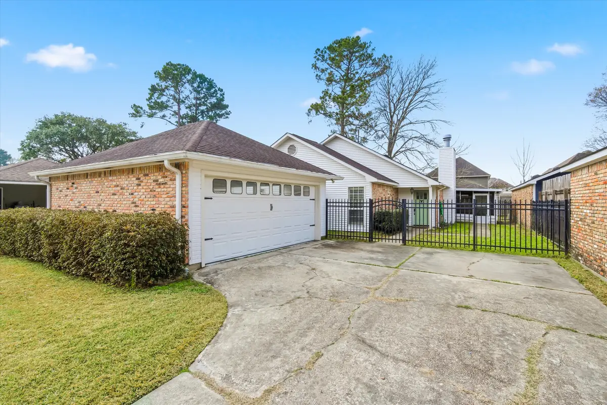 1462 W Fairview Dr, Baton Rouge, LA 70816 - #1