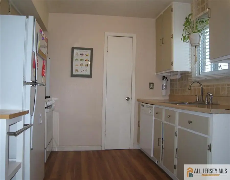 Address Withheld By Seller, Miami Beach, FL 33175 - Image #2