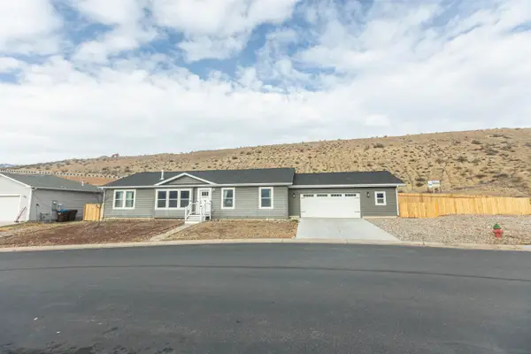 2432 Pioneer Way, Rifle, CO 81650
