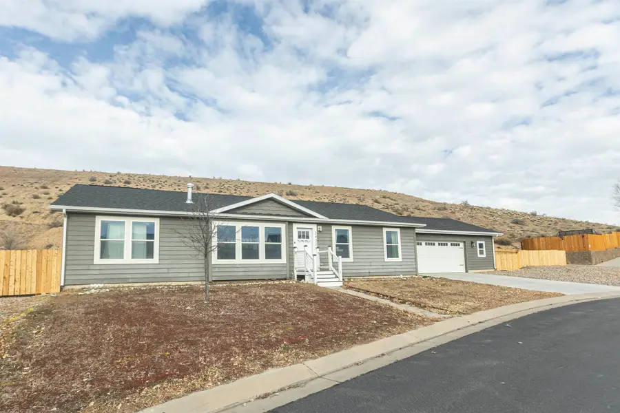 2432 Pioneer Way, Rifle, CO 81650 - #2