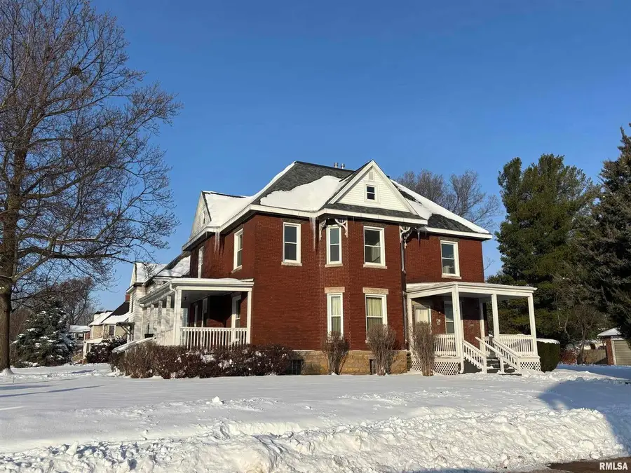 802 W 4th Street, Sterling, IL 61081 - #2