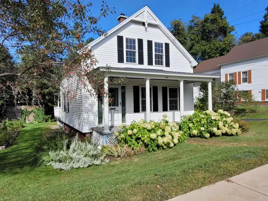 198 Church Street, Saint Johnsbury, VT 05819 - #2