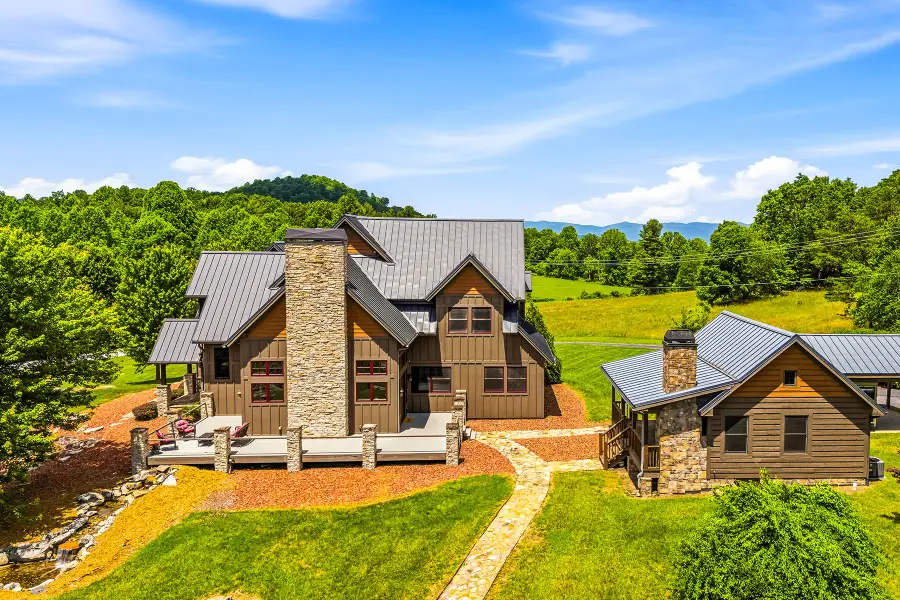 4862 Pinnacle Mountain Road, Zirconia, NC 28790 - #3