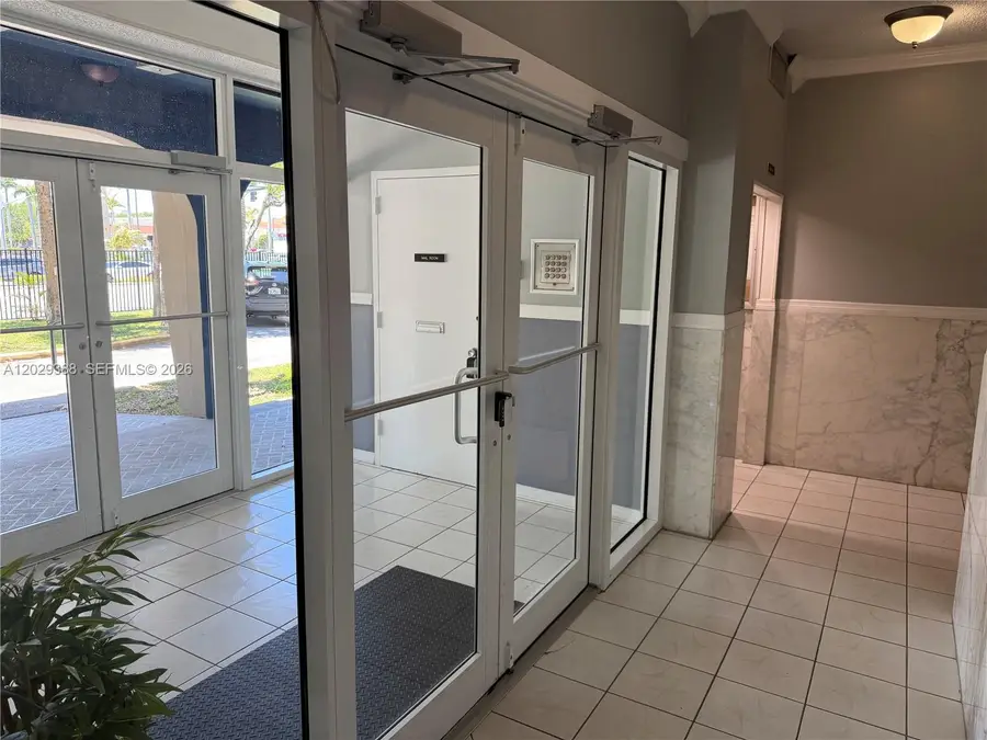 501 E Dania Beach Blvd #5-4D, Dania Beach, FL 33004 - #2