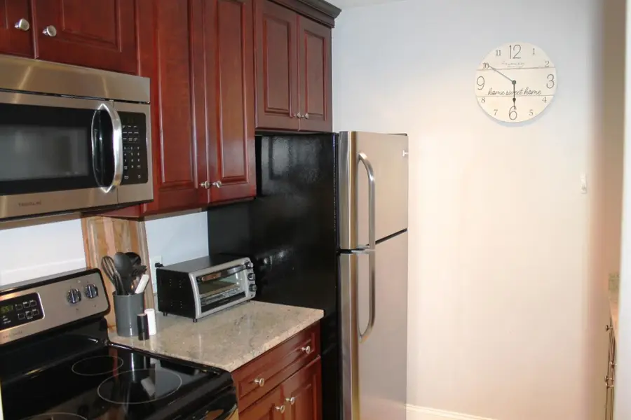 90 Eastern Avenue #203, Manchester, NH 03104 - #2
