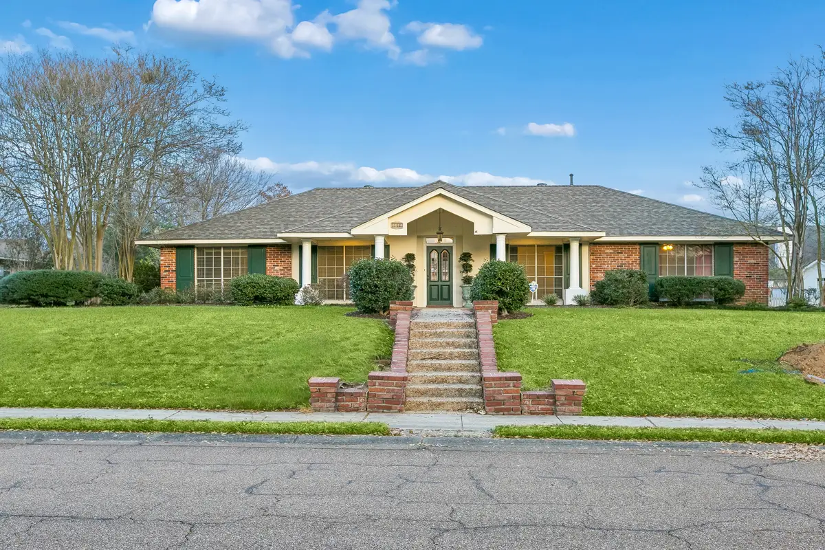 3911 N Bluebonnet Rd, Baton Rouge, LA 70809 - #1