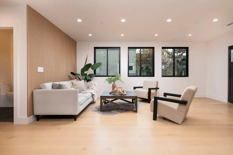 1332 Vancouver Avenue, Burlingame, CA 94010 - #3