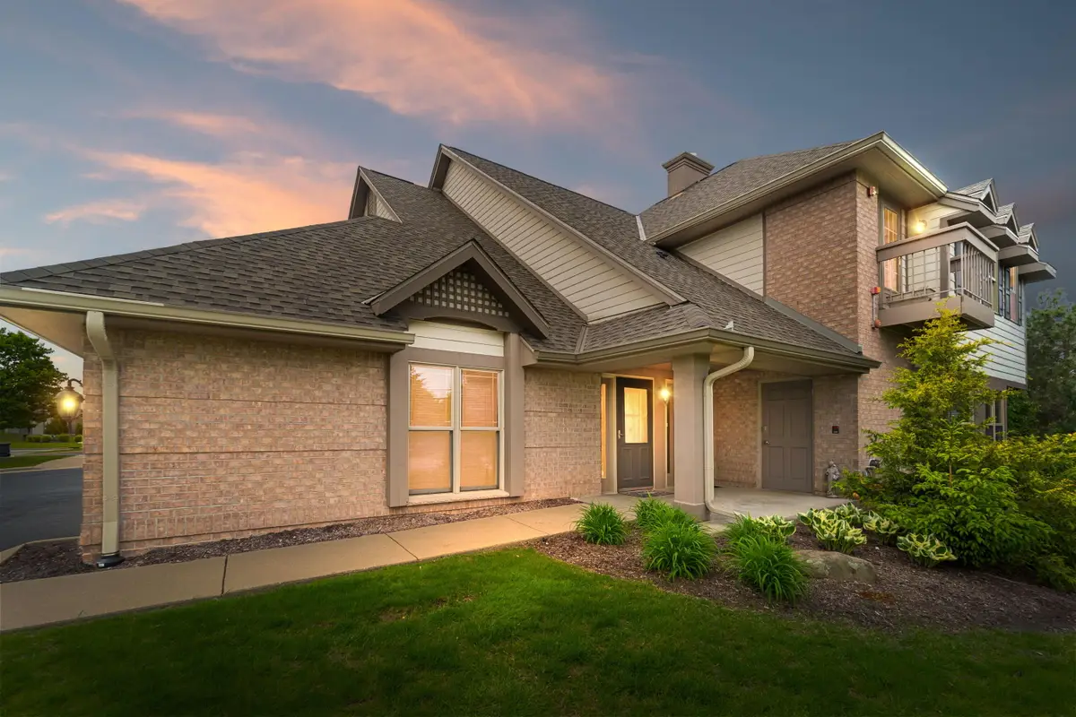 7571 W Tuckaway Pines Cir, Franklin, WI 53132 - #1